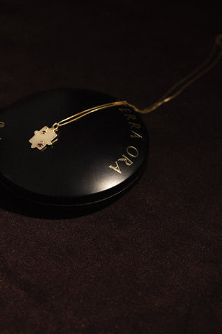 PUZZLE GRENADINE - 14 karat gold plated sterling silver & Garnet necklace